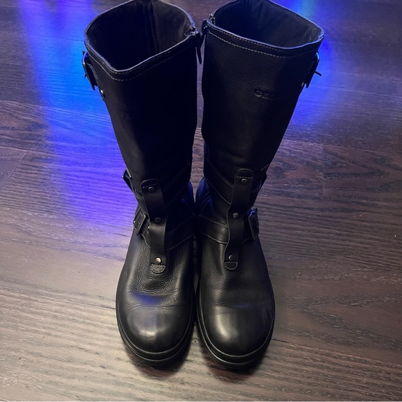 GEOX mid calf black boots with buckles and zipper. Size 39(8.5). Good condition - Picture 4 of 9